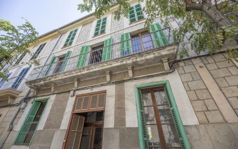 Stadthaus in Sóller mit separatem Gartengrundstück